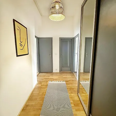 Bright And With A Balcony Апартаменты Брно