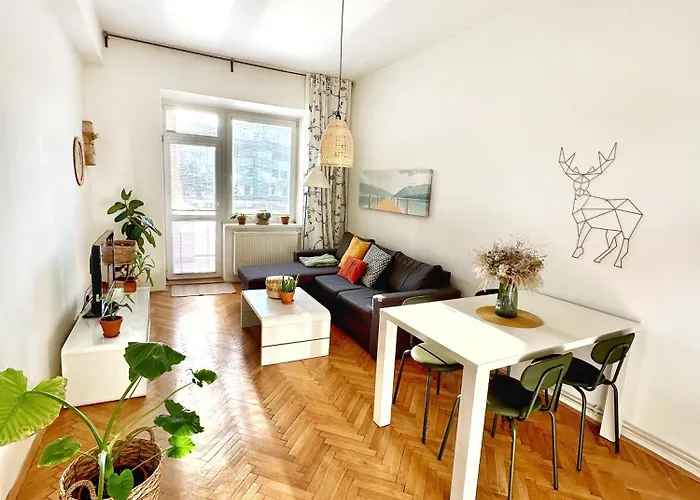 Bright And With A Balcony Apartmán